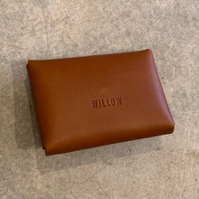 Load image into Gallery viewer, Willow Leather - Leather Card Purse in Tan

