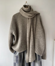 Load image into Gallery viewer, Charl Knitwear - Esther Wool Scarf
