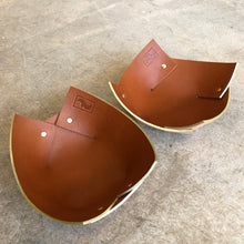 Load image into Gallery viewer, Juniper Calluna - Tan Leather Rivet Tray
