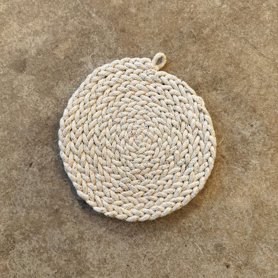 taupe rope trivet