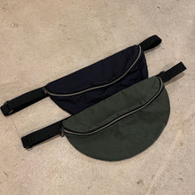 Load image into Gallery viewer, Kikame Apparel - Cross Body Bag In Waxed Cotton
