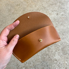 Load image into Gallery viewer, Willow Leather - Sunglasses Case
