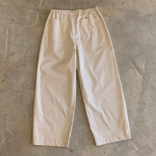 Load image into Gallery viewer, Elwin - Etta Trousers In Tan Poplin
