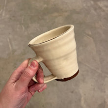 Load image into Gallery viewer, E FDavies - Slipware Mug
