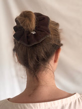 Load image into Gallery viewer, Frea Vintage - Wool Scrunchie A/W 25
