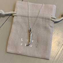 Load image into Gallery viewer, Luna Flux - Jugo Talisman Necklace
