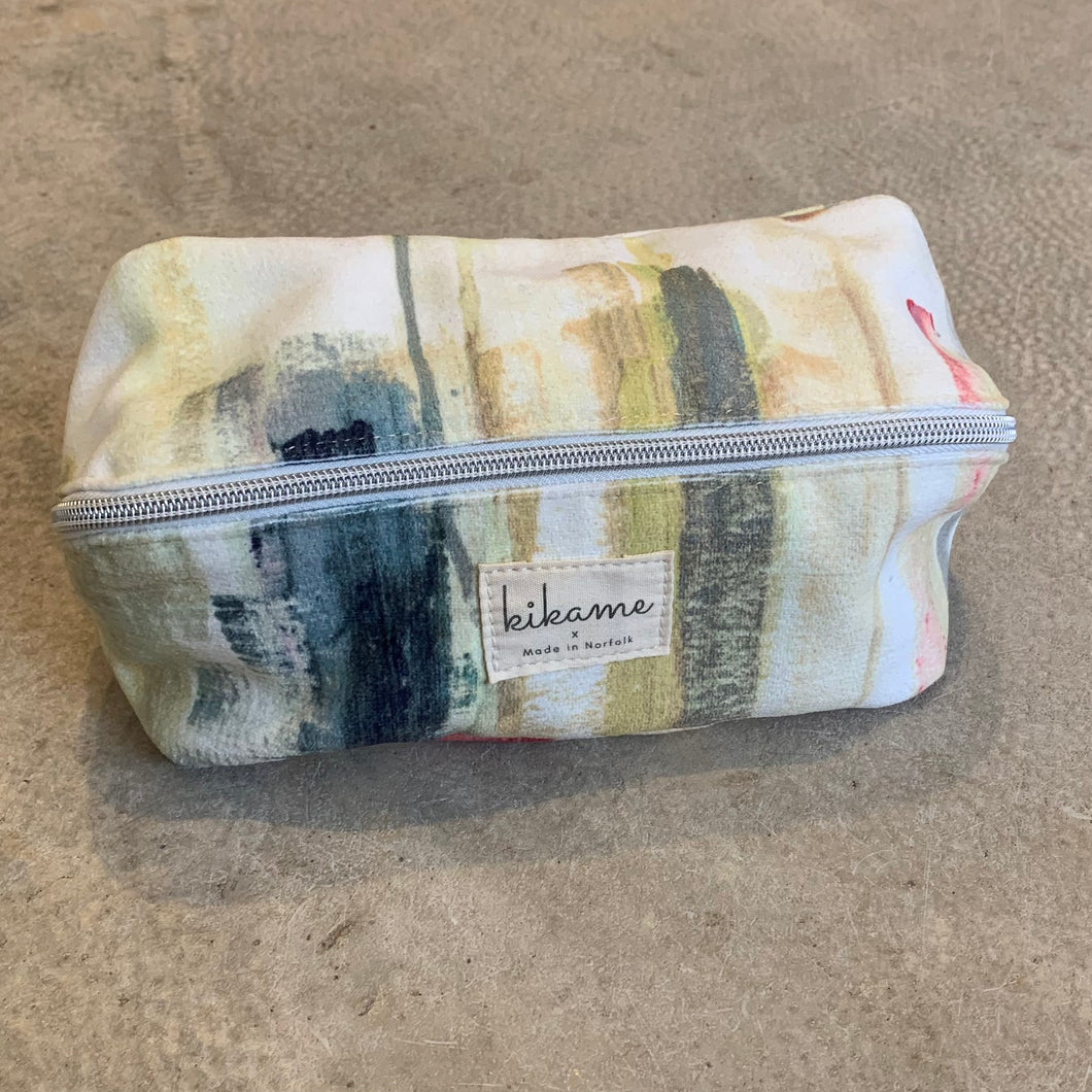 Kikame Apparel - Wash Bag Multi colour