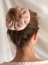Load image into Gallery viewer, Frea Vintage - Wool Scrunchie A/W 25
