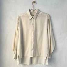 Load image into Gallery viewer, Elwin - Patti Shirt In Ecru Handloom Cotton
