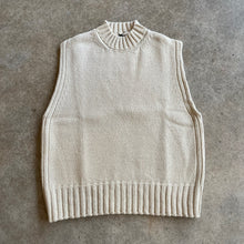 Load image into Gallery viewer, Elwin - RAYE Cotton Vest In Ecru
