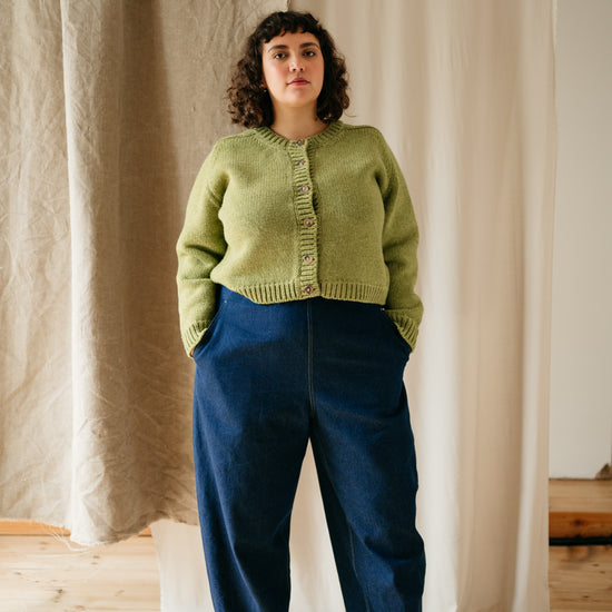 Model wearing barrel leg denim trousers – full front view