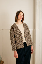 Load image into Gallery viewer, Atwin - Boxy Jacket In Brown &amp; Cream Houndstooth
