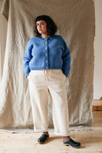 Load image into Gallery viewer, Atwin - The Daily Trouser In Ecru Denim | Atwin UK
