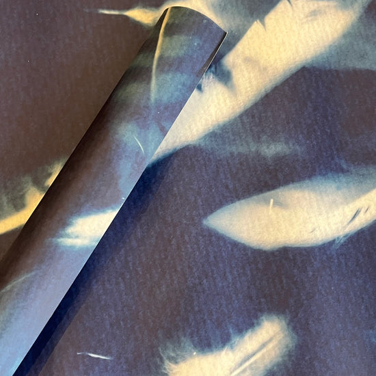 Metallic object on a textured surface with light reflections