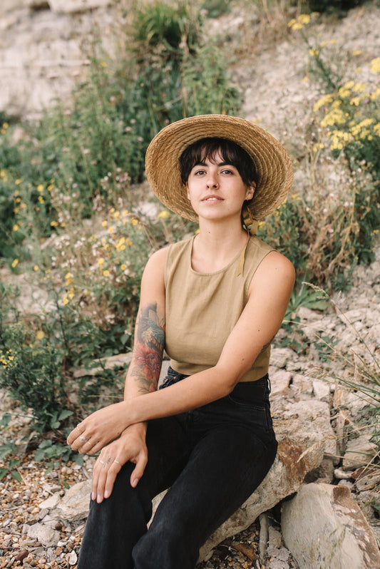 woman wearing a straw hat