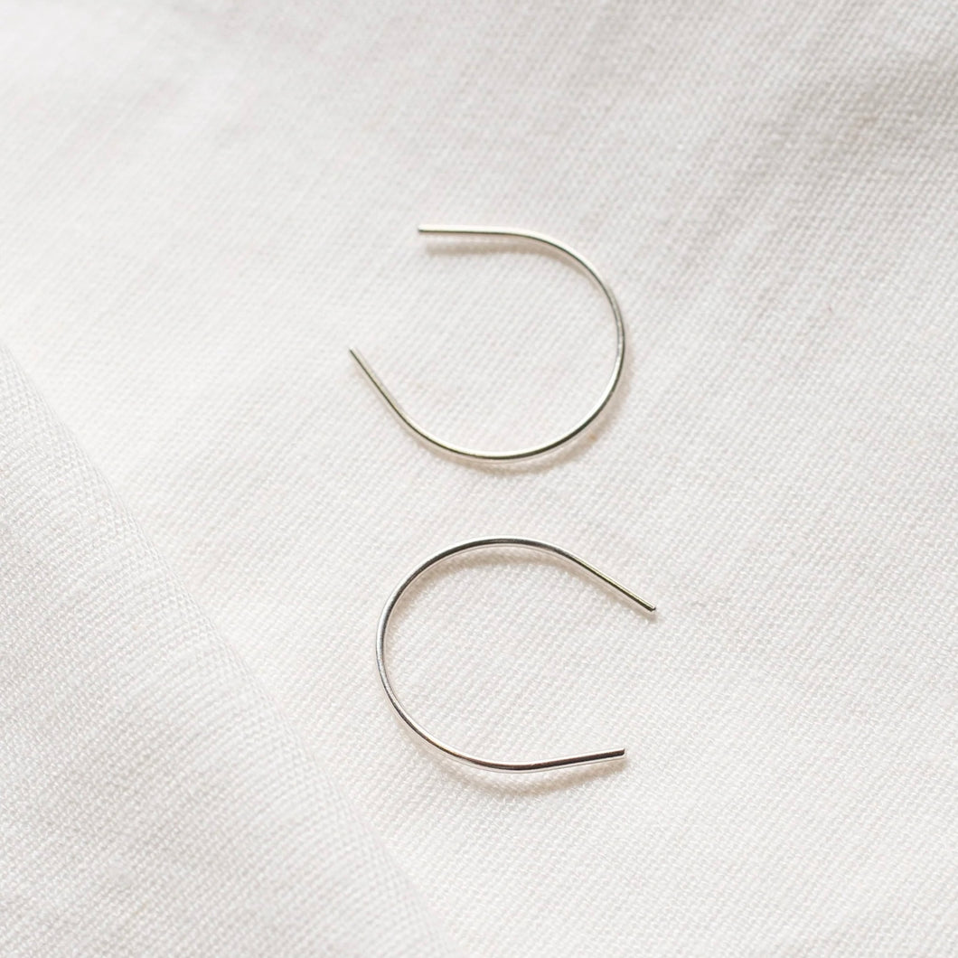 Studio Adorn - Sterling Silver Curve Ear Thread