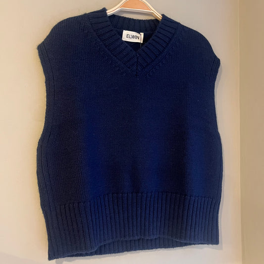 Elwin - Raye V Neck Vest In Navy