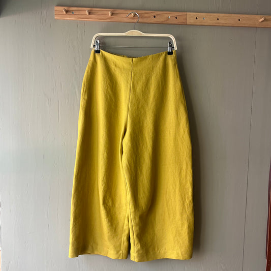 Crop Clothing - The Dutch Boy Trousers In Nectar Linen