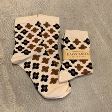 Load image into Gallery viewer, Happy Knits - Flower Cotton Socks In Natural
