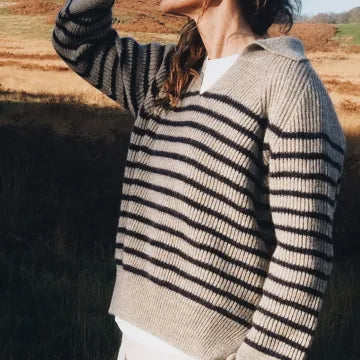 Charl Knits - Edie Jumper in Oatmeal And Navy