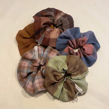 Nadinoo - Linen Giant Scrunchie