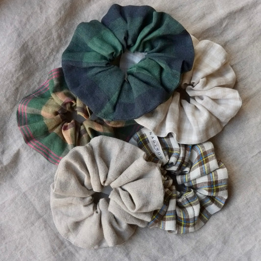 Nadinoo - Linen Scrunchie Small