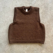 Load image into Gallery viewer, Yetton - Knitted Crew Neck Vest
