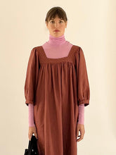 Load image into Gallery viewer, The Regular Works - Square Neck Quilt Dress In Rosewood Linen
