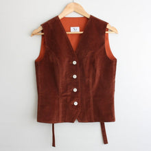 Load image into Gallery viewer, Xi Atelier - Avery Waistcoat In Rust Corduroy
