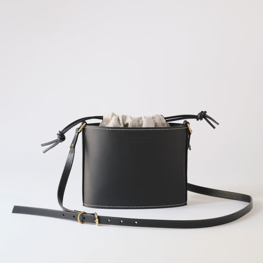 Lucy Welton - Luna Bucket Bag In Black Leather