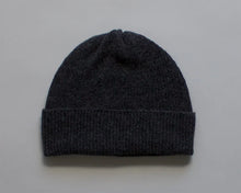 Load image into Gallery viewer, Sally Nencini - Rib Beanie Lambswool Hat
