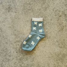 Load image into Gallery viewer, Happy Knits - Daisy Cotton Socks In Blue
