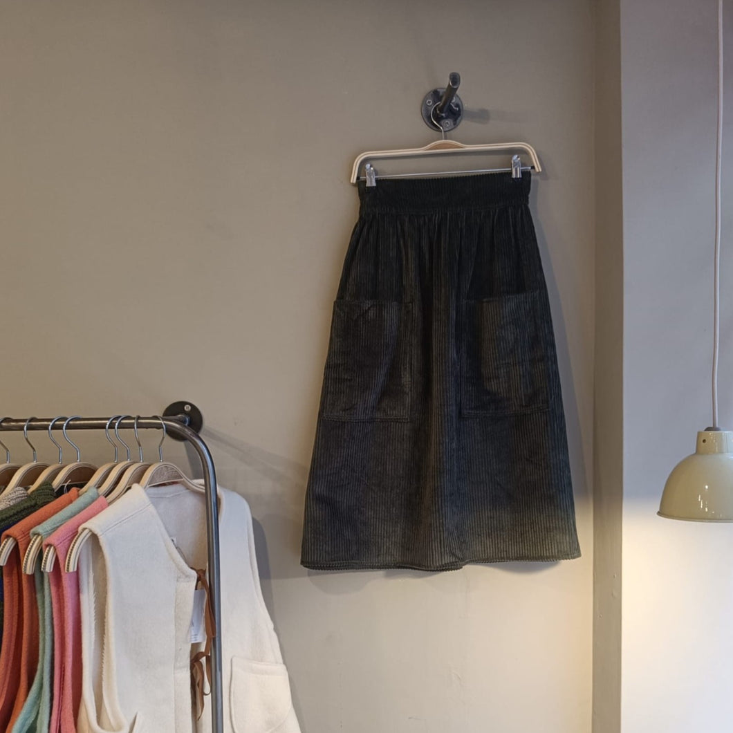 House Of Flint - The Foragers Skirt In Juniper Corduroy
