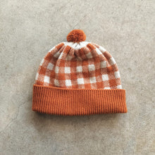 Load image into Gallery viewer, Sally Nencini - Checkered Bobble Hat
