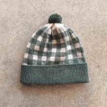 Load image into Gallery viewer, Sally Nencini - Checkered Bobble Hat
