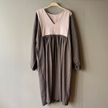 Load image into Gallery viewer, House Of Flint - Slow Lived Dress In Oat And Heather
