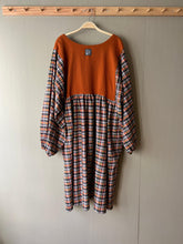 Load image into Gallery viewer, House Of Flint - Slow Lived Dress In Rust And Olive Check
