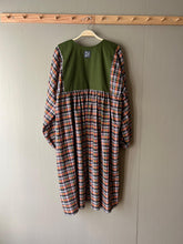 Load image into Gallery viewer, House Of Flint - Slow Lived Dress In Green and Rust Check
