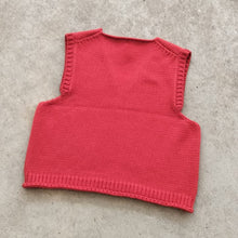 Load image into Gallery viewer, Yetton - The V Neck Vest In Red
