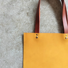 Load image into Gallery viewer, Shrew - Fizzy Shopper Leather Tote
