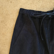 Load image into Gallery viewer, Atwin - The Daily Trouser In Navy Corduroy
