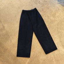 Load image into Gallery viewer, Atwin - The Daily Trouser In Navy Corduroy
