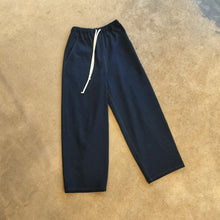 Load image into Gallery viewer, Atwin - The Daily Trouser In Blue Denim
