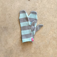 Load image into Gallery viewer, Lily Em Knitwear - Stripped Wool Mittens
