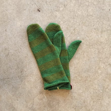 Load image into Gallery viewer, Lily Em Knitwear - Stripped Wool Mittens
