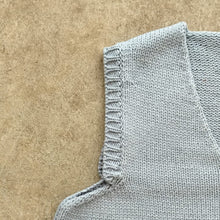 Load image into Gallery viewer, Yetton - The V Neck Vest In Sky

