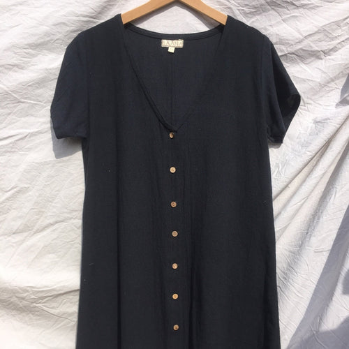 Baana Naturals Button Dress In Coal Cotton | ATWIN Store UK