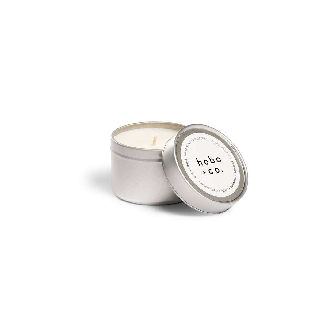 Hobo + Co - Oakwood And Tobacco Scented Soy Candle Travel Tin