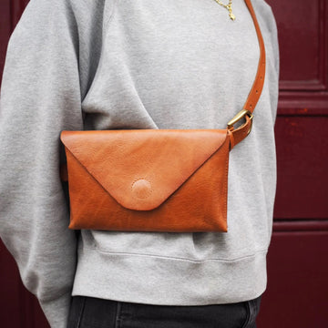 Roake - Betty Leather Belt Bag In Tan