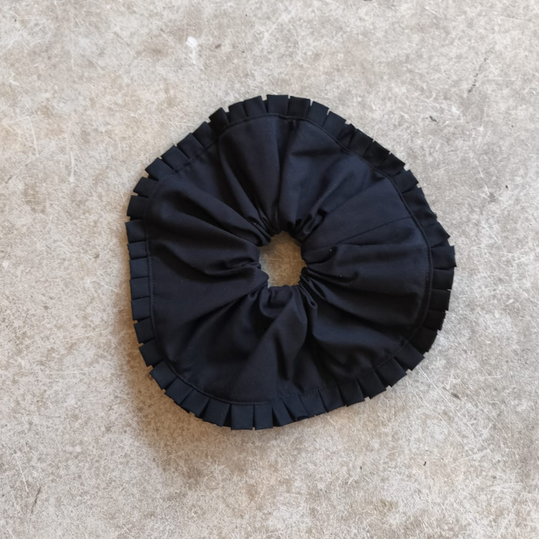 Rosana Exposito - XL Black Scrunchie